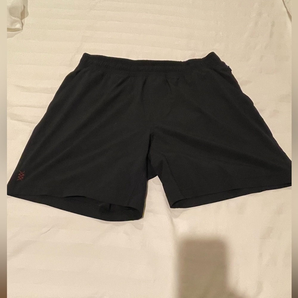 Rhone Mako Medium 7” inseam unlined
